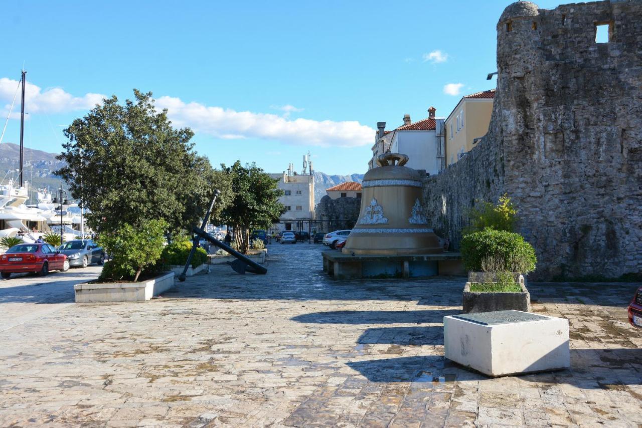 Montenegro Hostel B&B Budva Exterior foto